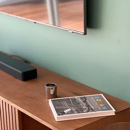 Апартаменти Avec Terrasse - Proche Et Centre *