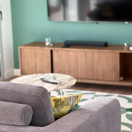 Апартаменти Avec Terrasse - Proche Et Centre Руаян