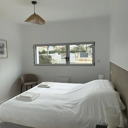 Apartment Avec Terrasse - Proche Et Centre Royan