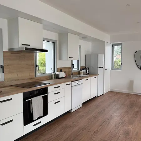 Avec Terrasse - Proche Et Centre Apartment