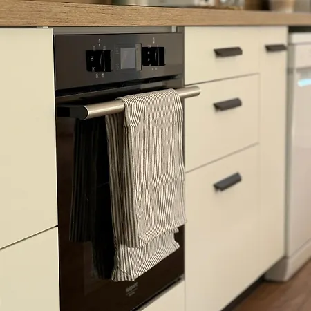 Avec Terrasse - Proche Et Centre