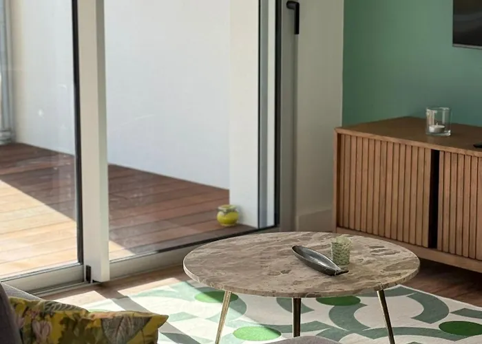 Apartment Avec Terrasse - Proche Et Centre *