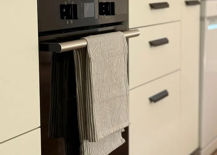 Avec Terrasse - Proche Et Centre